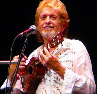 Jon_Anderson_Clausgroi_Brazil_2001