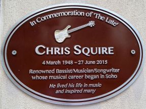 Chris_Squire_Brown_Plaque_with_Rickenbacker_4001_bass_guitar_motif